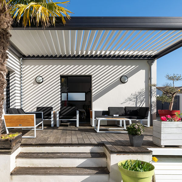 Trendy outdoor patio pergola