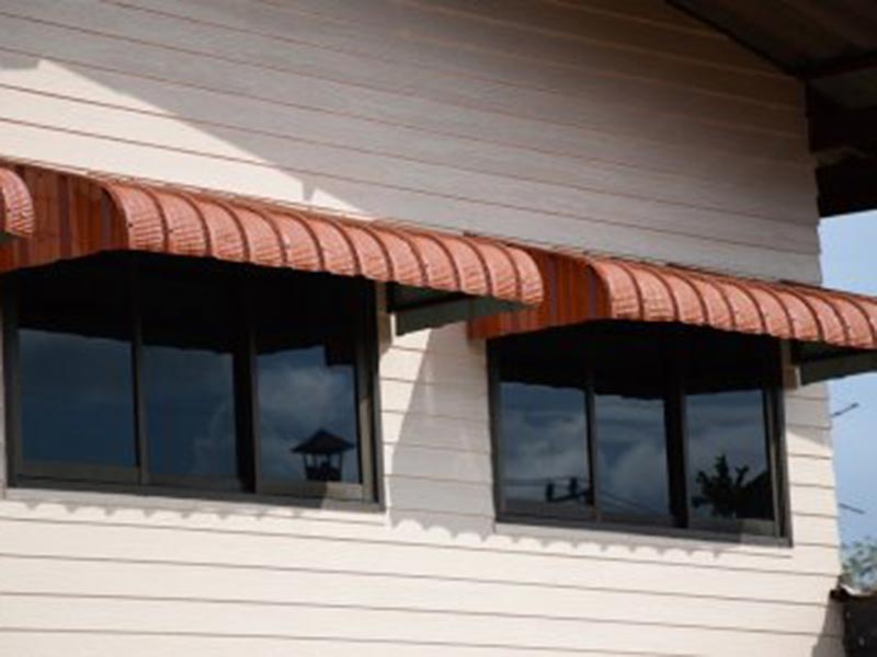 Commercial Awnings and Their Impact on Energy Use